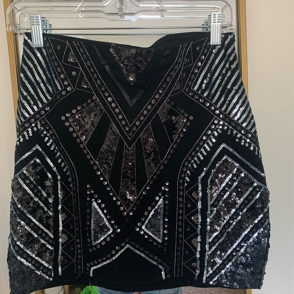 Black sequined Express tight skirt